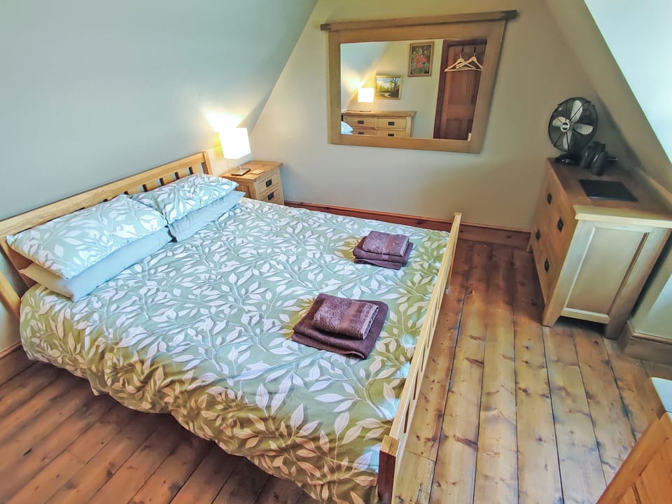 Double bedroom | Fern Cottage, Ardentinny near Dunoon