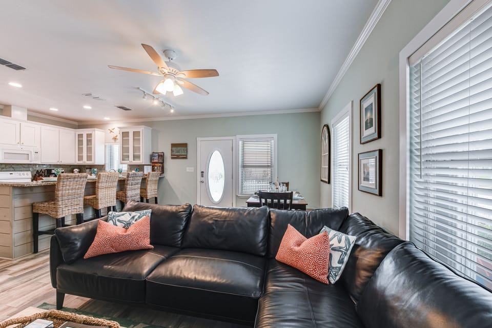 Interior - Integrated living space with plenty of room for everyone to gather and make memories