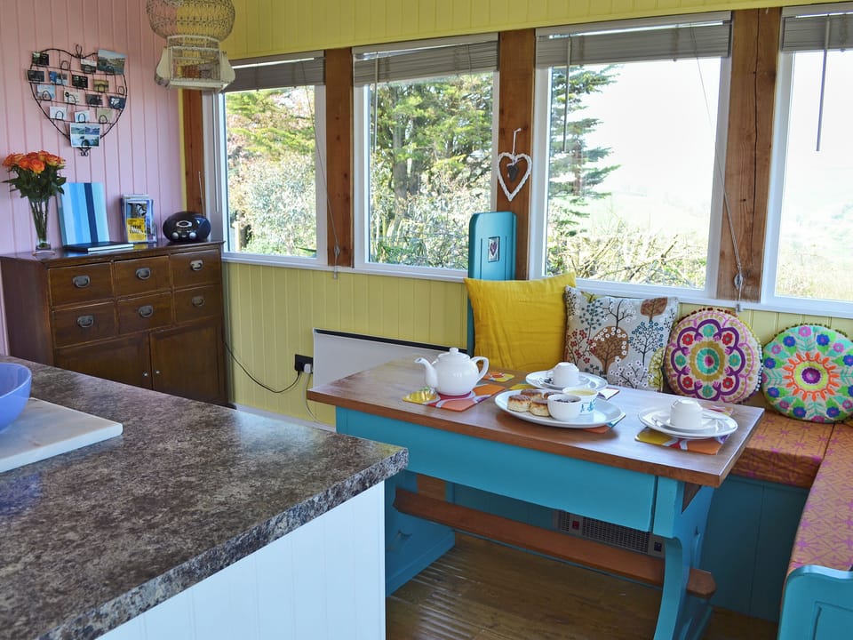Quirky dining area | The Gallery, Portmellon, near Mevagissey
