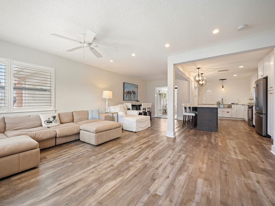 Living area with flat panel tv
