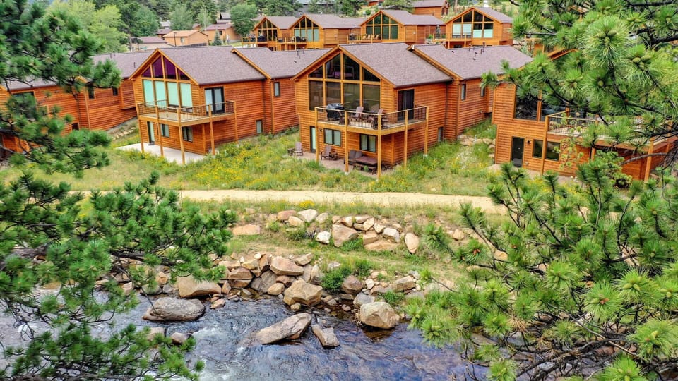 Looking back to Riverbend Lodge from the Big Thompson River