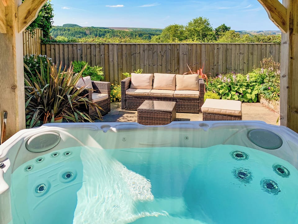 Hot tub | Eversfield, Goathland, near Whitby