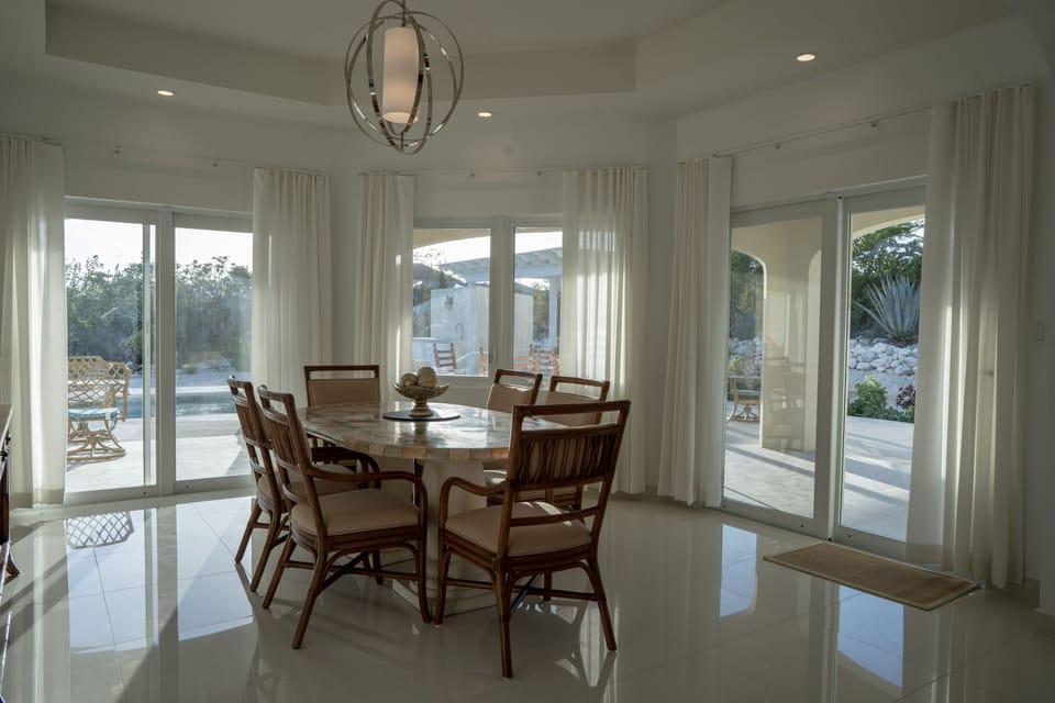 Elegant Dining Room Space