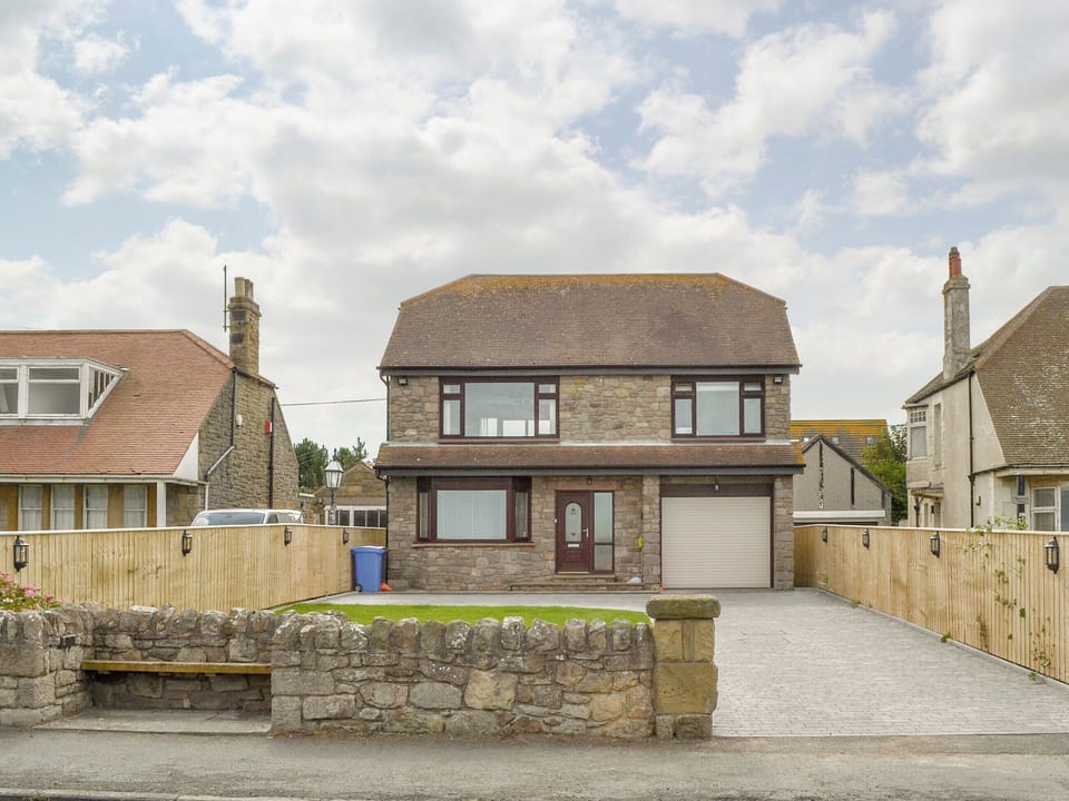 Exterior | Seaview House, Seahouses, near Alnwick