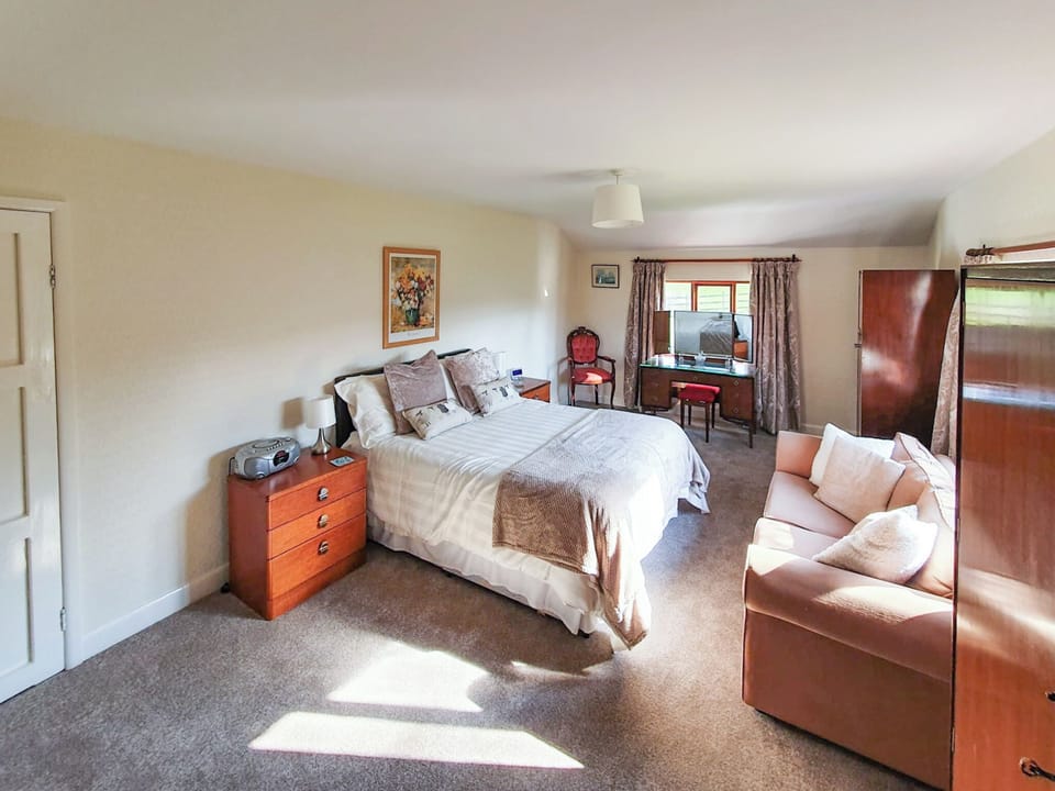 Bedroom | Kiln Green Farmhouse, Near Milnthorpe