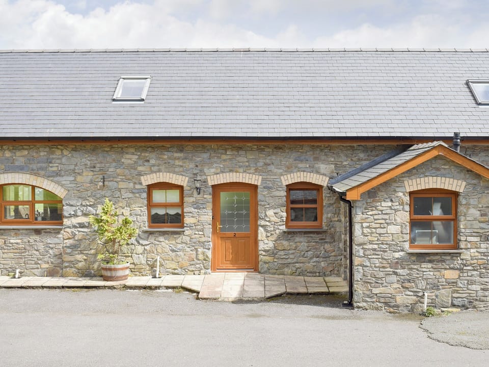 Attractive stone-built holiday home | No 2 Pengraig Draw - Pengraig Cottages, Near Llanfarian