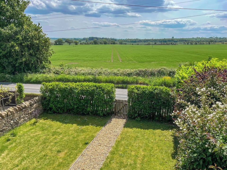 Open views across the fields to the North Sea | Sea View, Shilbottle, near Alnwick