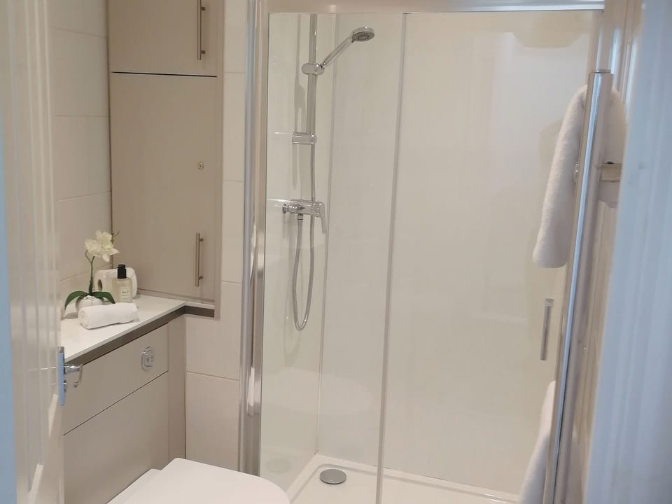 Shower room | Oake Cottage, Warkworth, near Amble