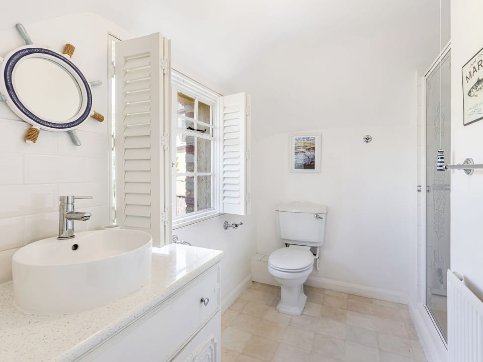 Bathroom | Laurel Cottage, Stoke Gabriel