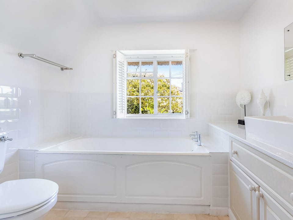 Bathroom | Laurel Cottage, Stoke Gabriel