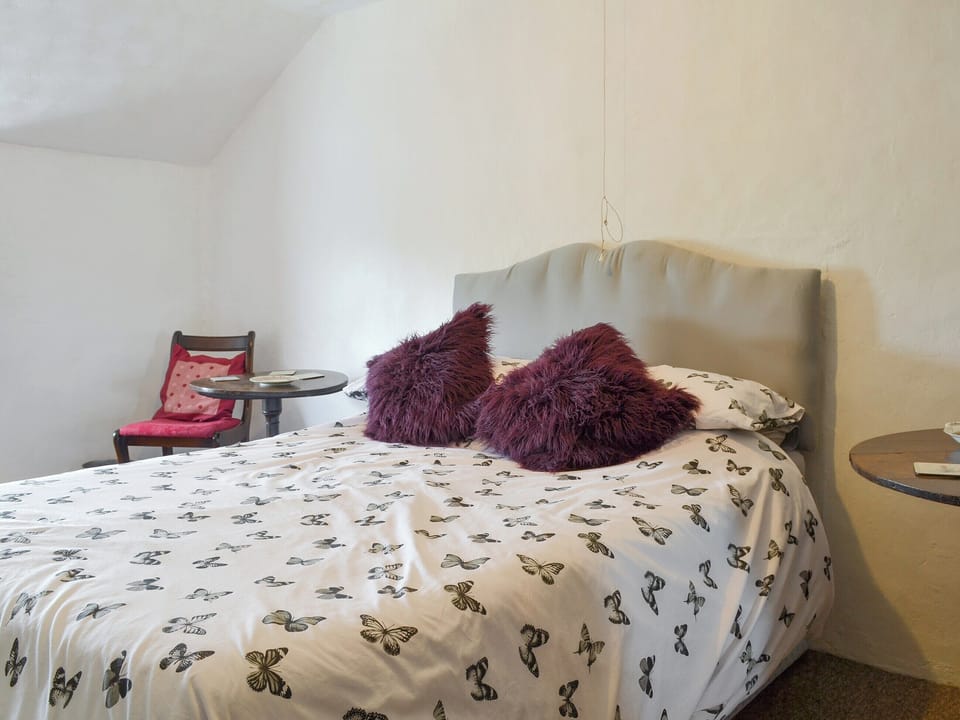 Relaxing double bedroom | Ty Hen, Rhiw, near Pwllheli
