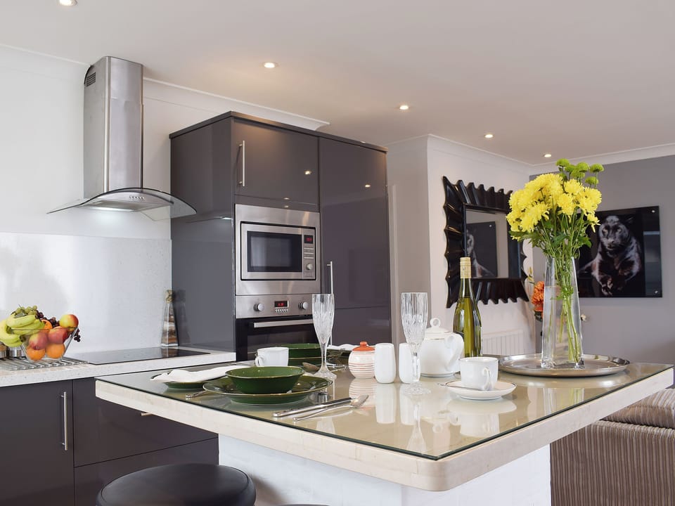 Delightful kitchen/dining area | Bramble Cottage, Leven