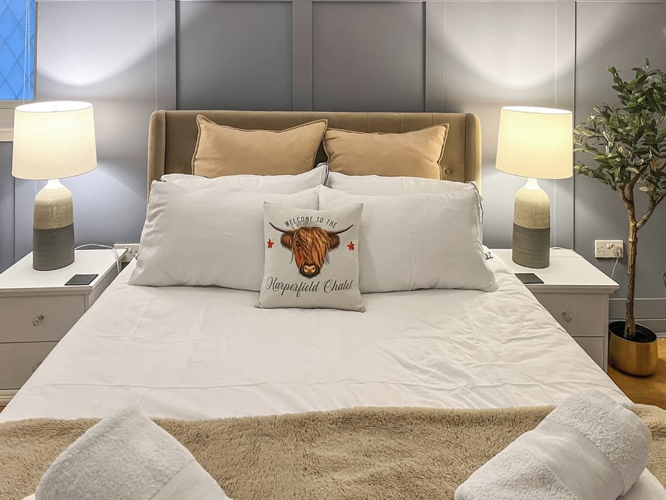 Double bedroom | Harperfield Chalet, Lanark