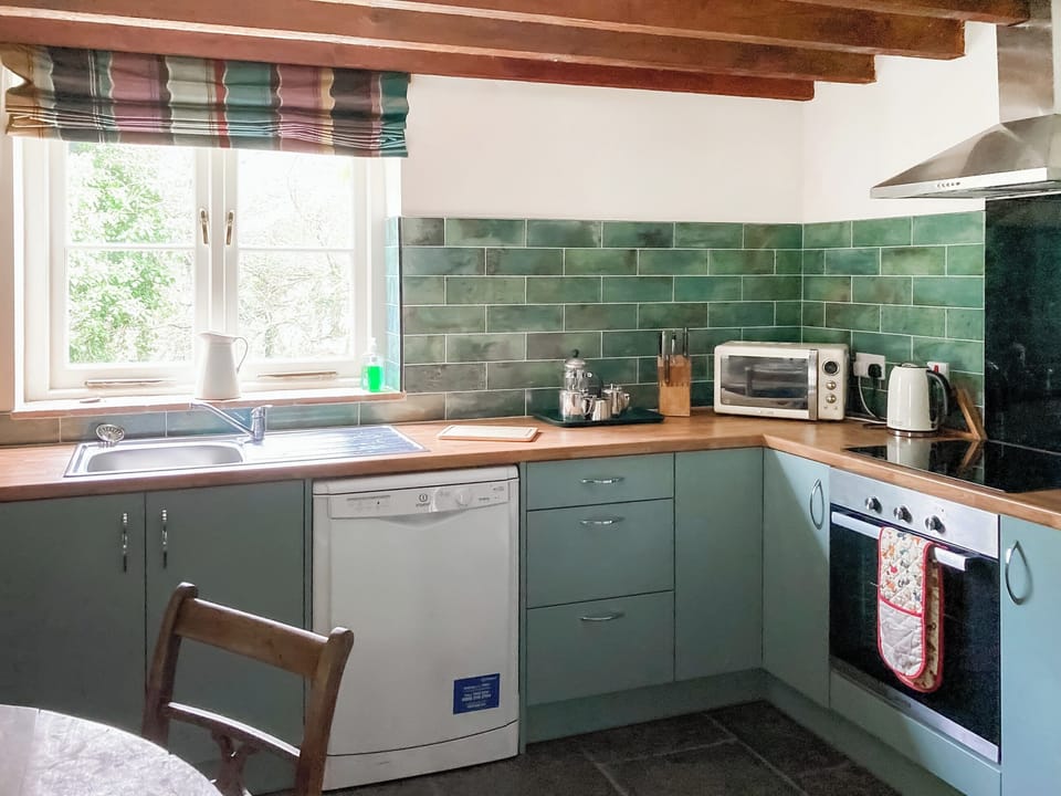 Kitchen area | Y Bwthyn - Fachongle Ganol Cottages, Fachongle Ganol, near Newport