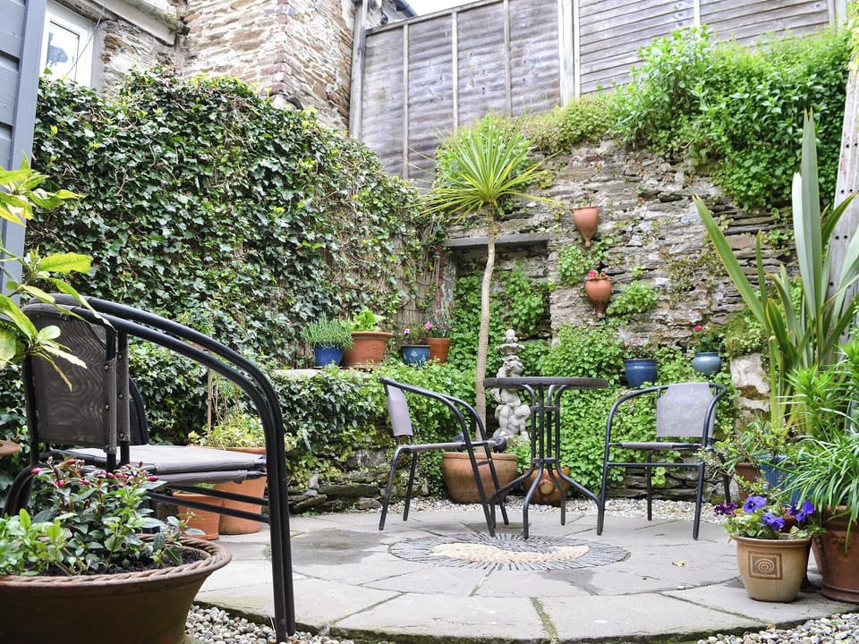 Sitting out area | Fairmaiden, Polruan-by-Fowey