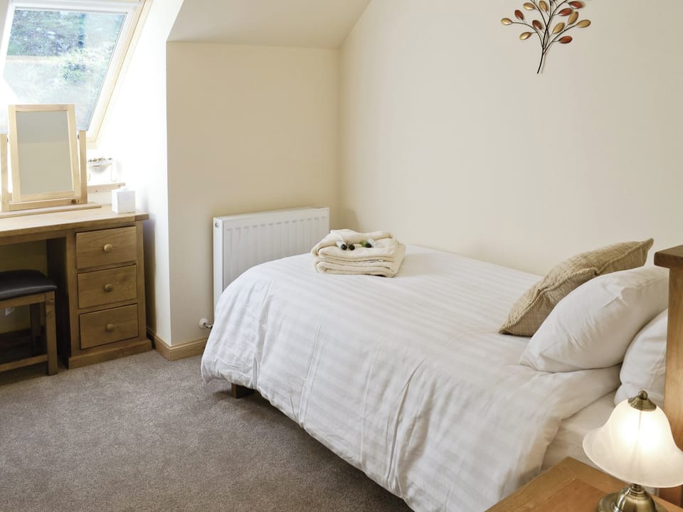 Nestling in breathtaking scenery and adjoining the beautiful River Cassley | March Cottage, Glen Cassley, near Lairg