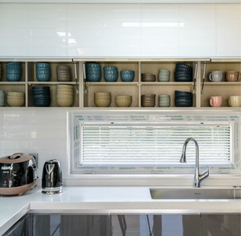 House, 3 Bedrooms | Private kitchenette | Fridge, microwave, oven, stovetop
