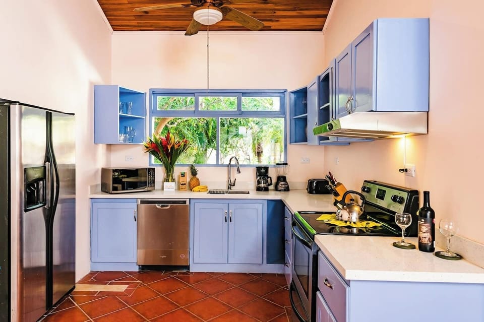 Fully equipped kitchen with everything you need to prepare delicious meals during your Costa Rica getaway.