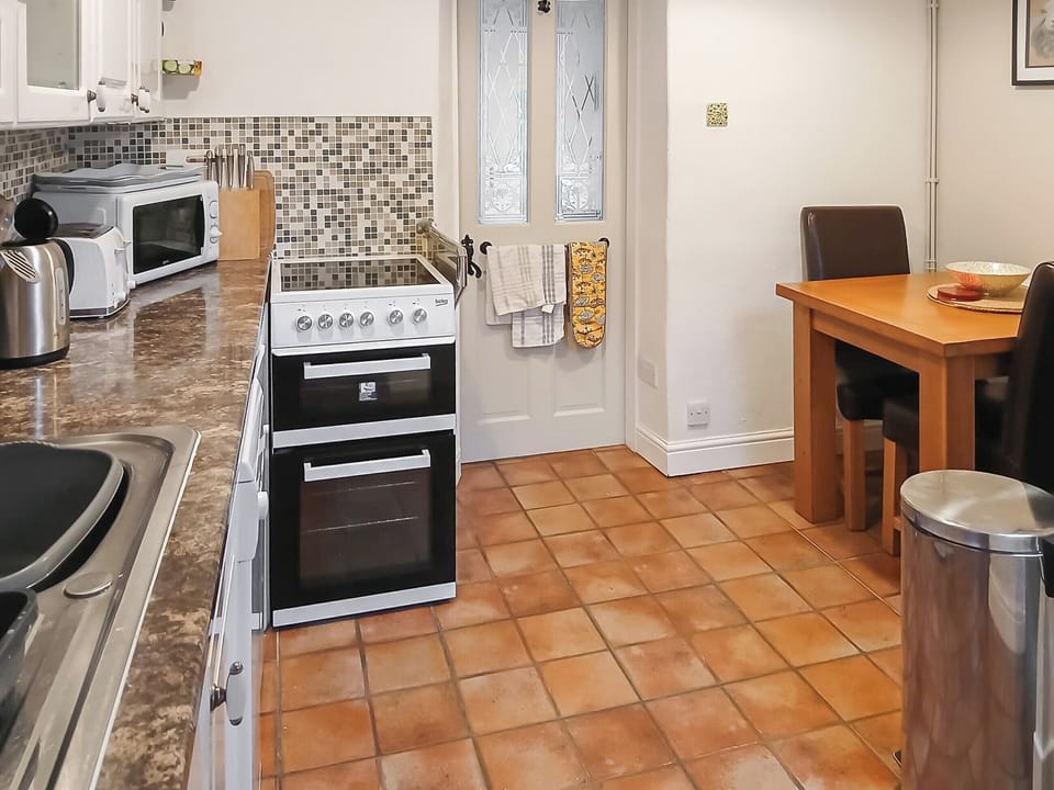 Beautiful well-equipped kitchen/diner | 1 Tower Cottage, Portinscale, near Keswick