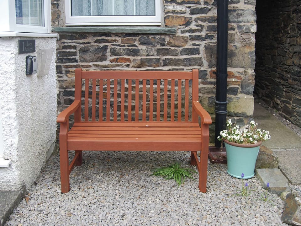 Sitting-out-area | 1 Tower Cottage, Portinscale, near Keswick