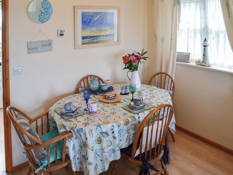 Charming dining area | Tamarisk, Walcott