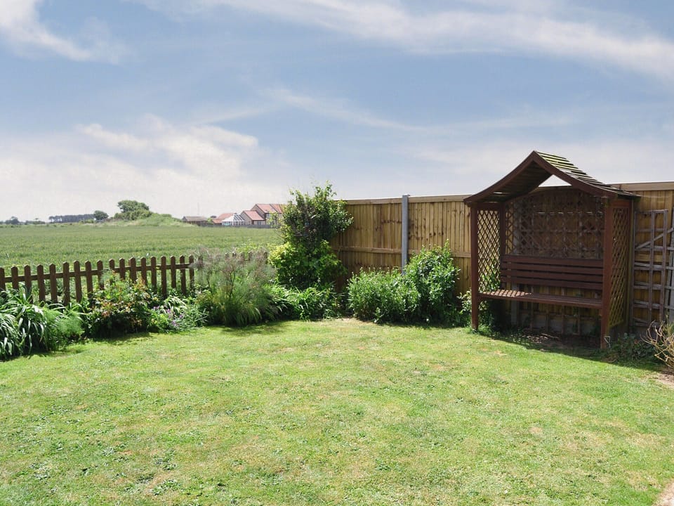 Lovely semidetached seaside bingalow | Tamarisk, Walcott