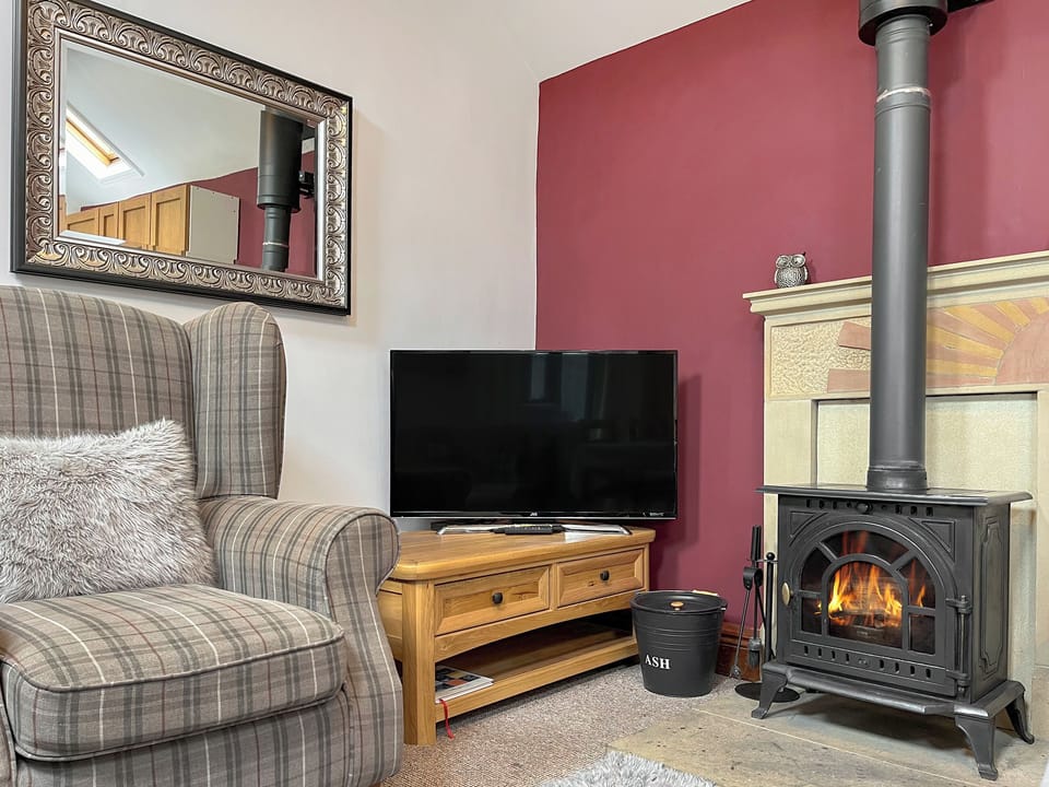 Open plan living space | Clematis Cottage, Grangemill near Matlock