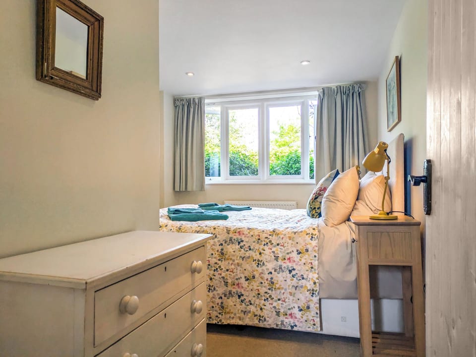 Second Bedroom (double ziplink) | Dove Cottage - Wissett Place Cottages, Halesworth