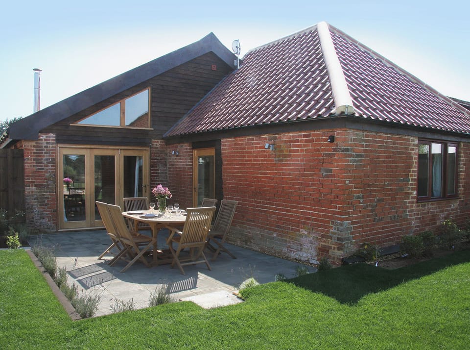 Exterior | Valley Farm Cottages - Barn Owl Cottage, Sudbourne, nr. Orford