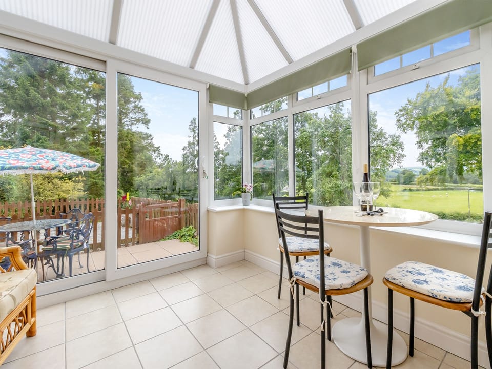 Sun room | Mavis Cottage - Hergest Ridge View, Kingswood, near Kington