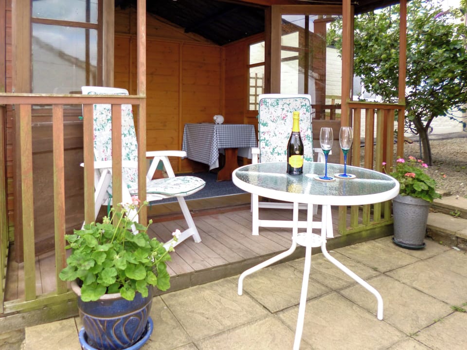 Sitting-out-area | The Old Coach House, Burythorpe near Malton