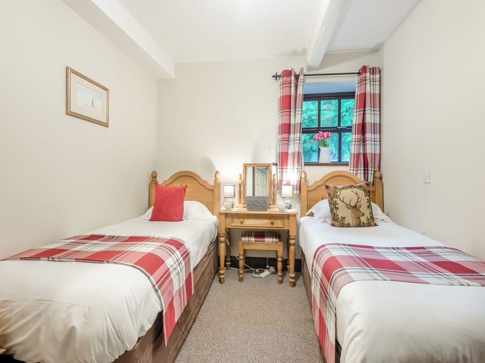Twin bedroom | Berwyn Bank - Halls Bank Cottages, Arkleby, near Cockermouth