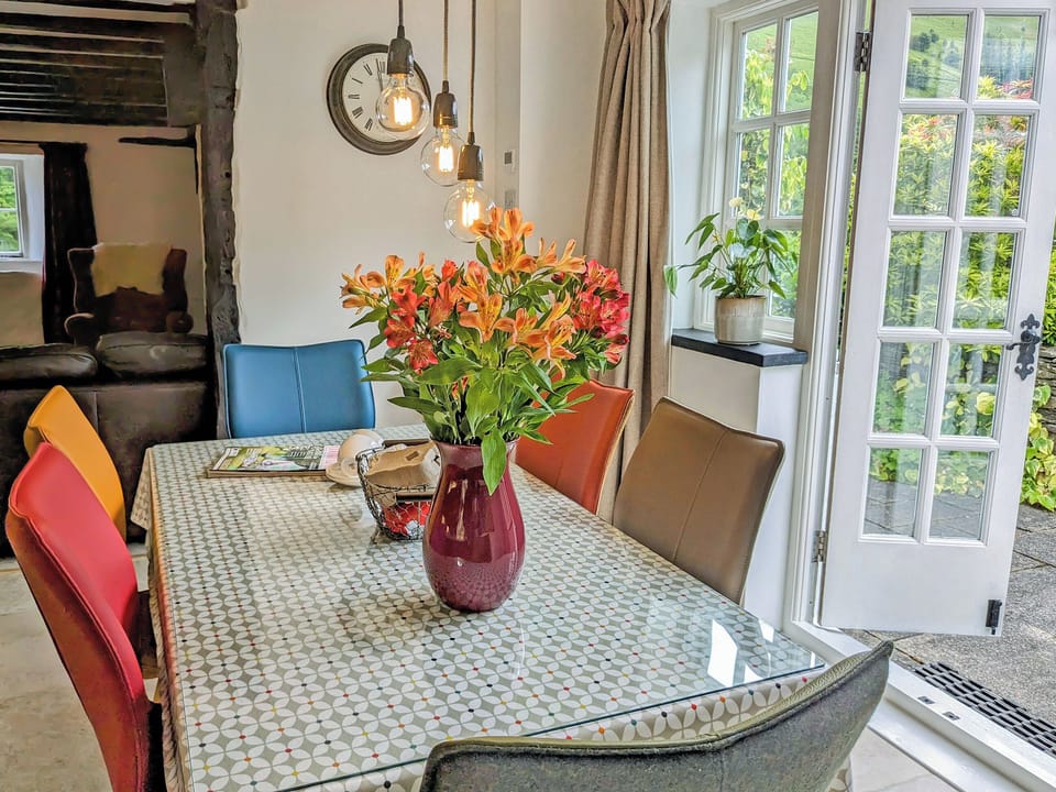 Dining Area | Tyn Y Ffordd, Llanymawddwy near Dolgellau