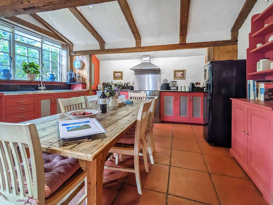 Kitchen area | Stable End - Wissett Place Cottages, Halesworth