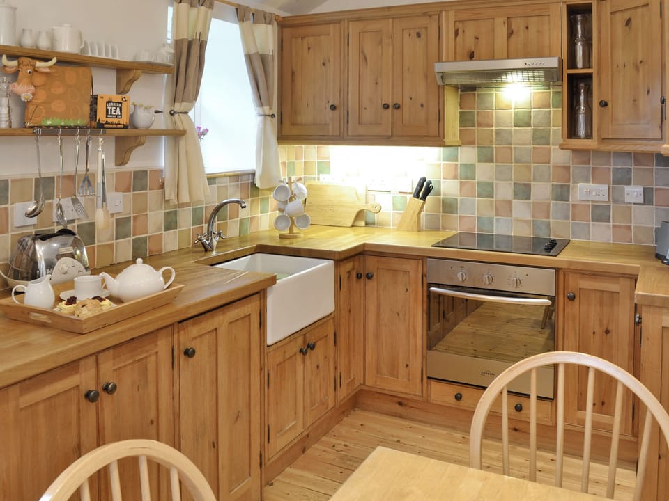 Kitchen/diner | Meadow Cottage, Tregeseal, nr. St Just