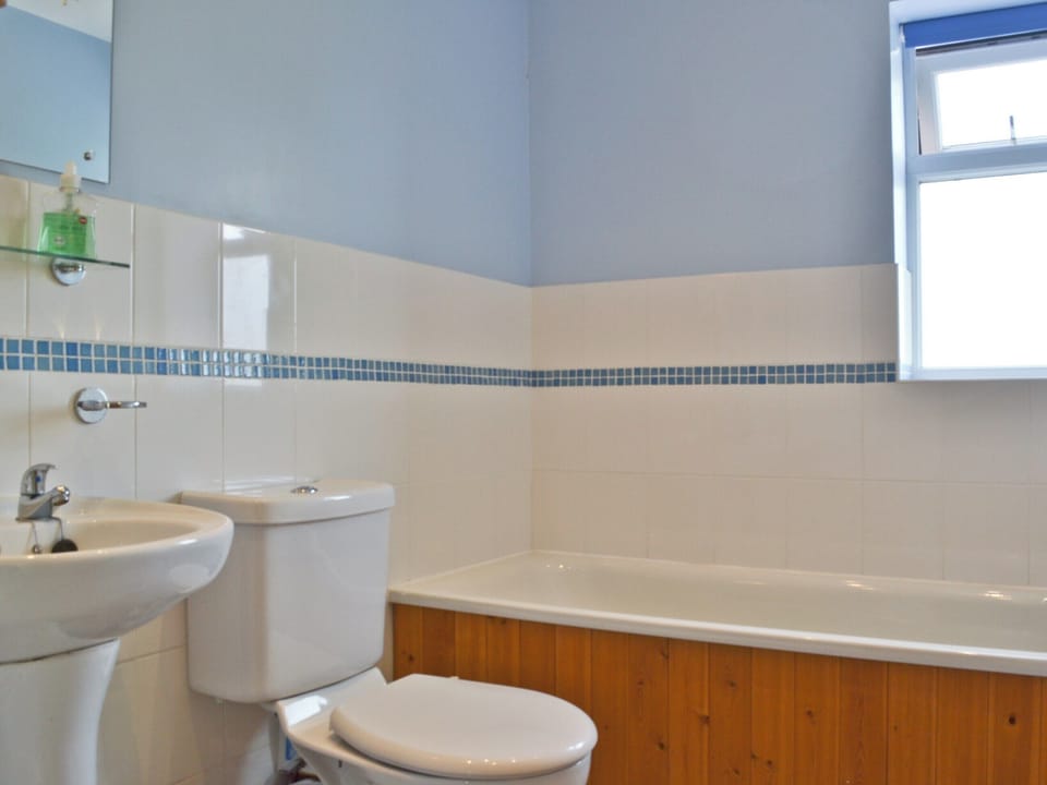 Bathroom | Honeysuckle Cottage, Minsterley, near Shrewsbury