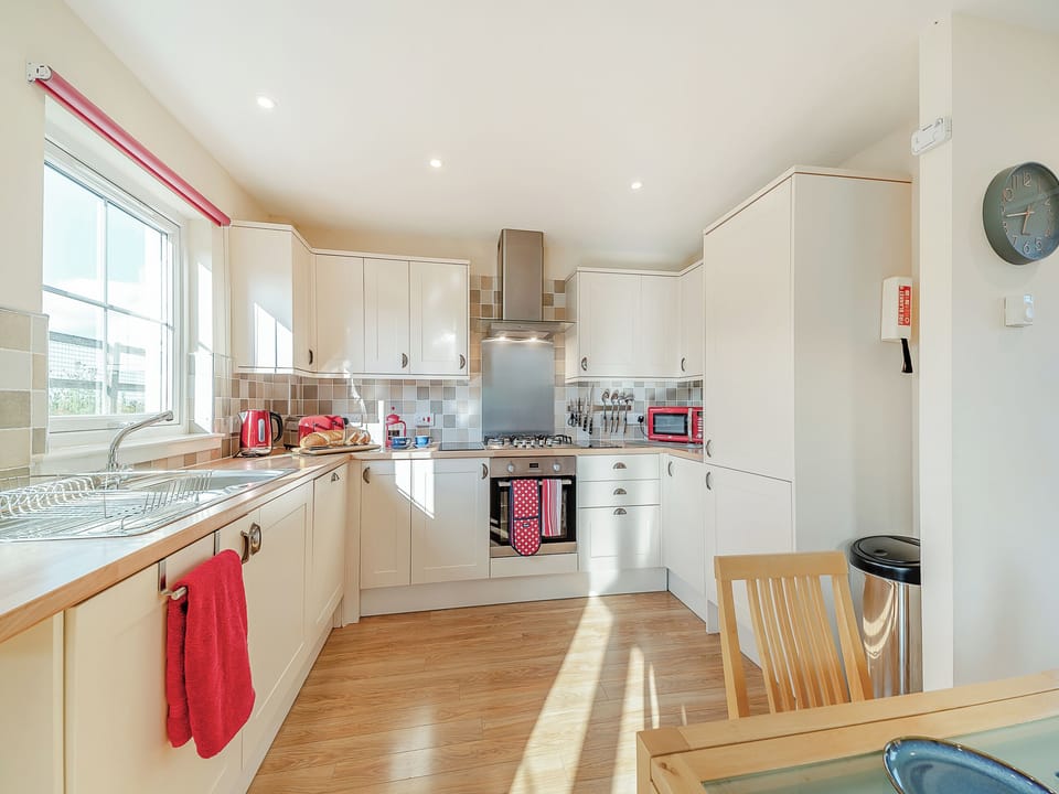 Kitchen/diner | Buzzard Cottage - Osprey Hideaways, Stirling