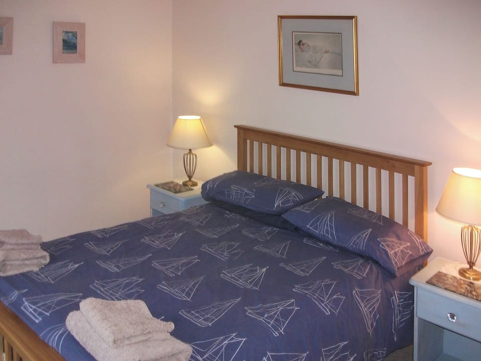 Double bedroom | Gigha - Harbour Row, Drummore, near Stranraer