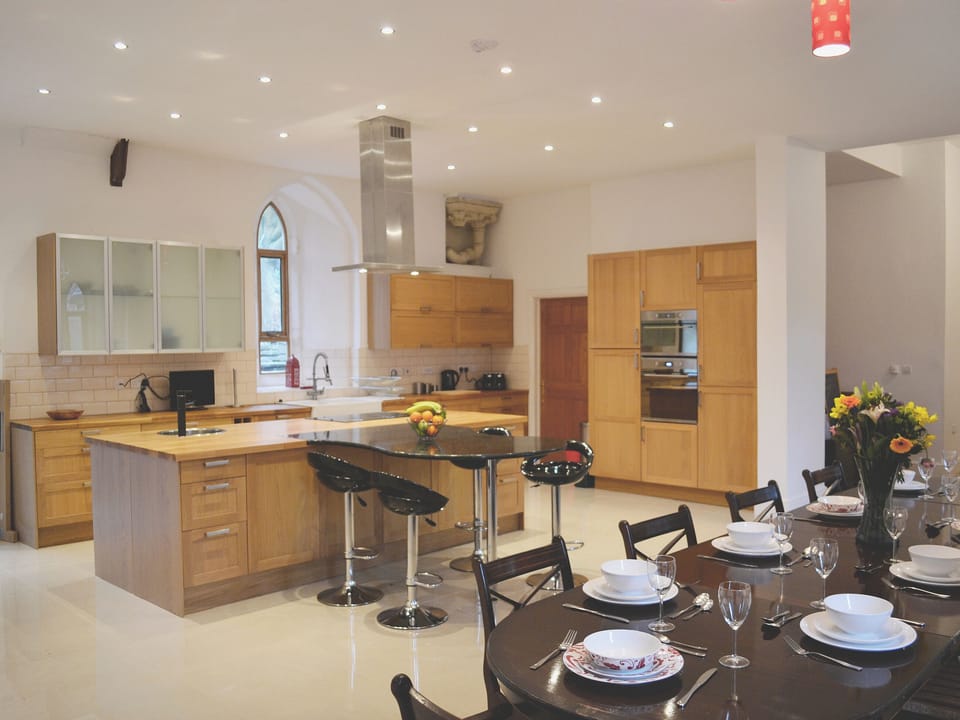 Open plan living/dining room/kitchen | St. Alban&rsquo;s Church, Treherbert, nr. Treorchy