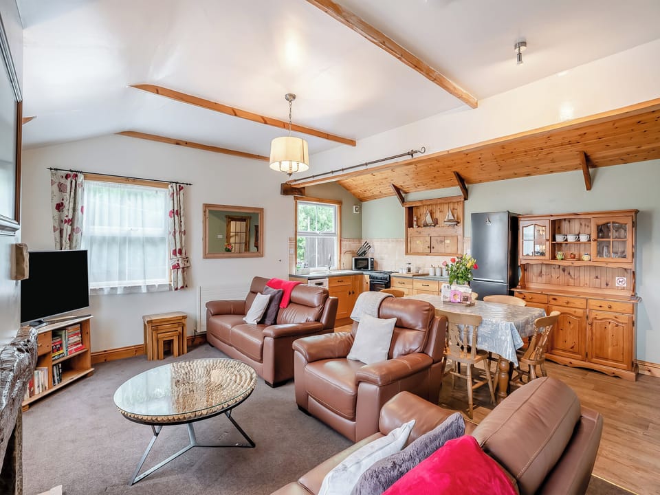 Open plan living space | Bo&rsquo;suns Rest - Keel Lodges, Staithes, near Whitby