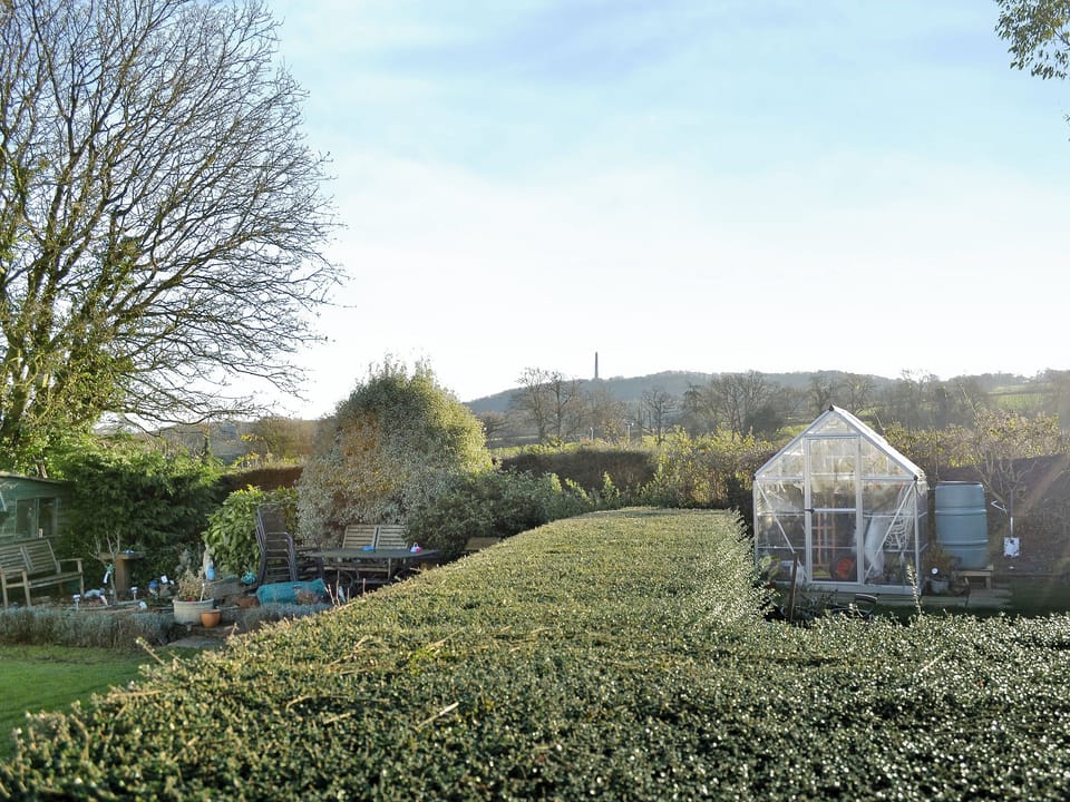 Surrounding area | Sparrow&rsquo;s Nest, Wrangway, nr. Wellington