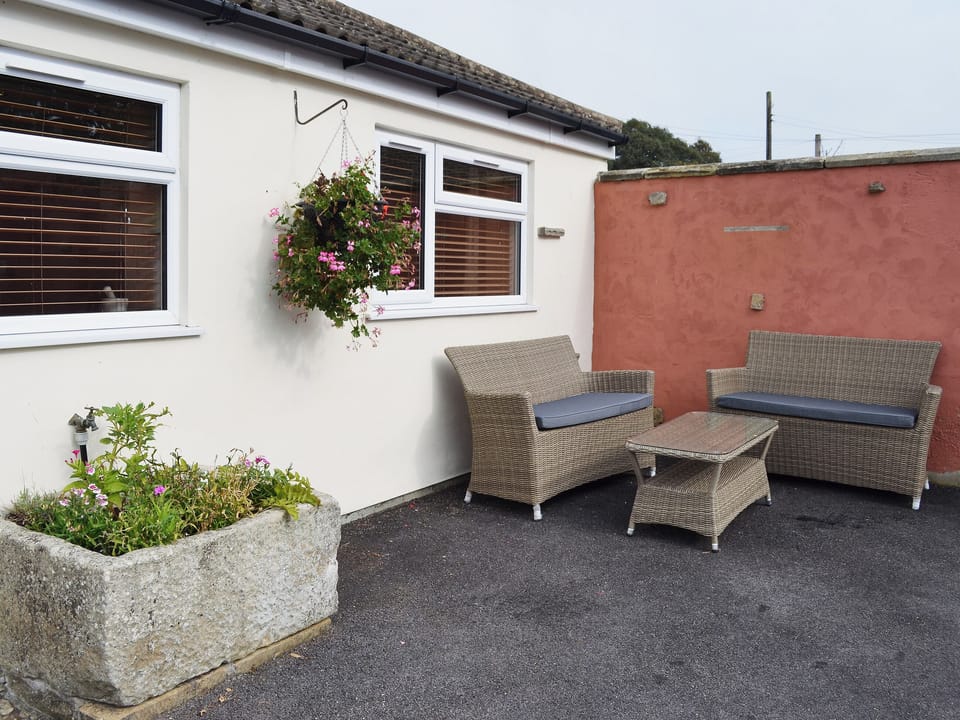 Sitting-out-area | Stable Cottage, South Kilvington near Thirsk