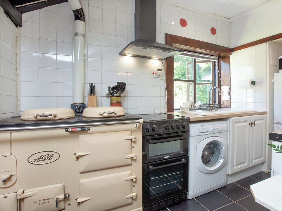 Kitchen area | Alyshan, Merrymeet, near Liskeard