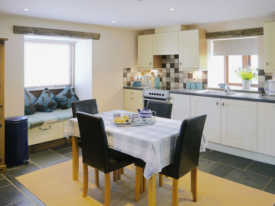 The bright and light kitchen/diner | Bramble - Netherton Farm, Hartland, near Bideford