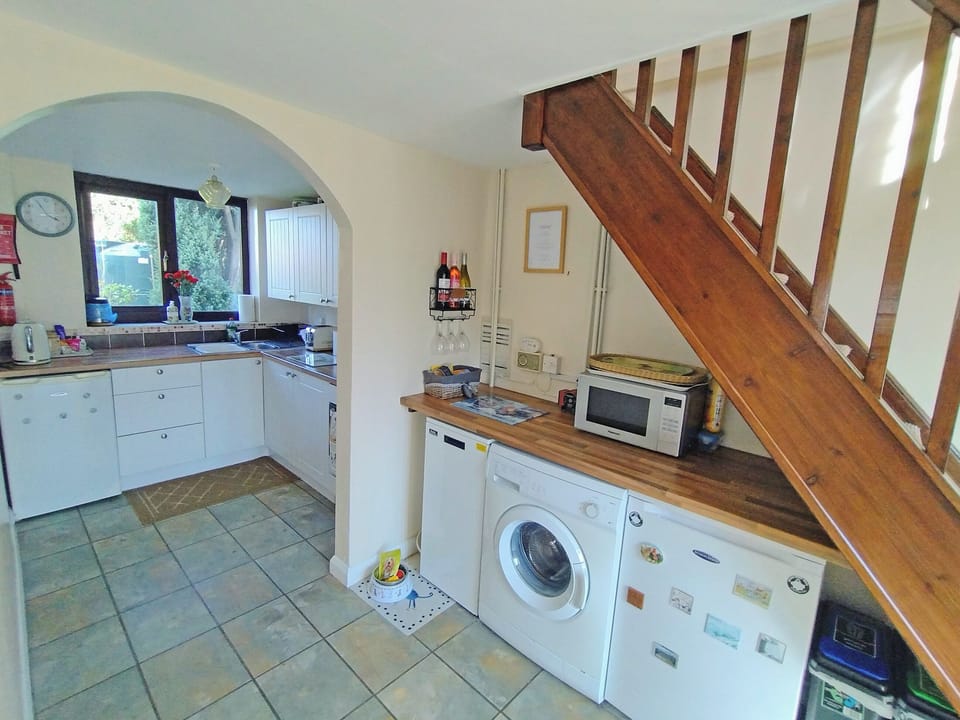 Front entrance utility room leading to kitchen | White Cottage, Hemingby, near Horncastle
