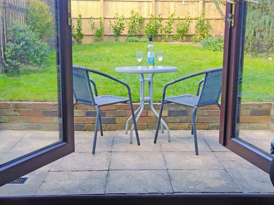 Rear enclosed garden | White Cottage, Hemingby, near Horncastle