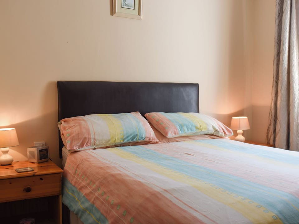 Double bedroom | 7 Elm Court - Greta Grove Apartments, Keswick