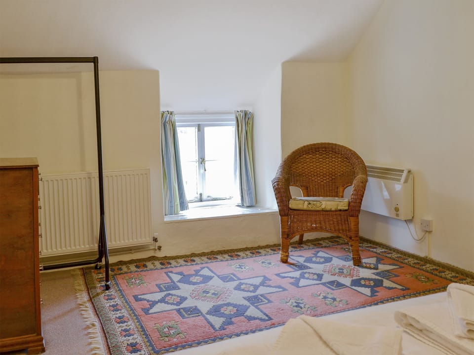 Spacious double bedroom | Mulberry Cottage - Acton Cottages, Acton, near Langton Matravers