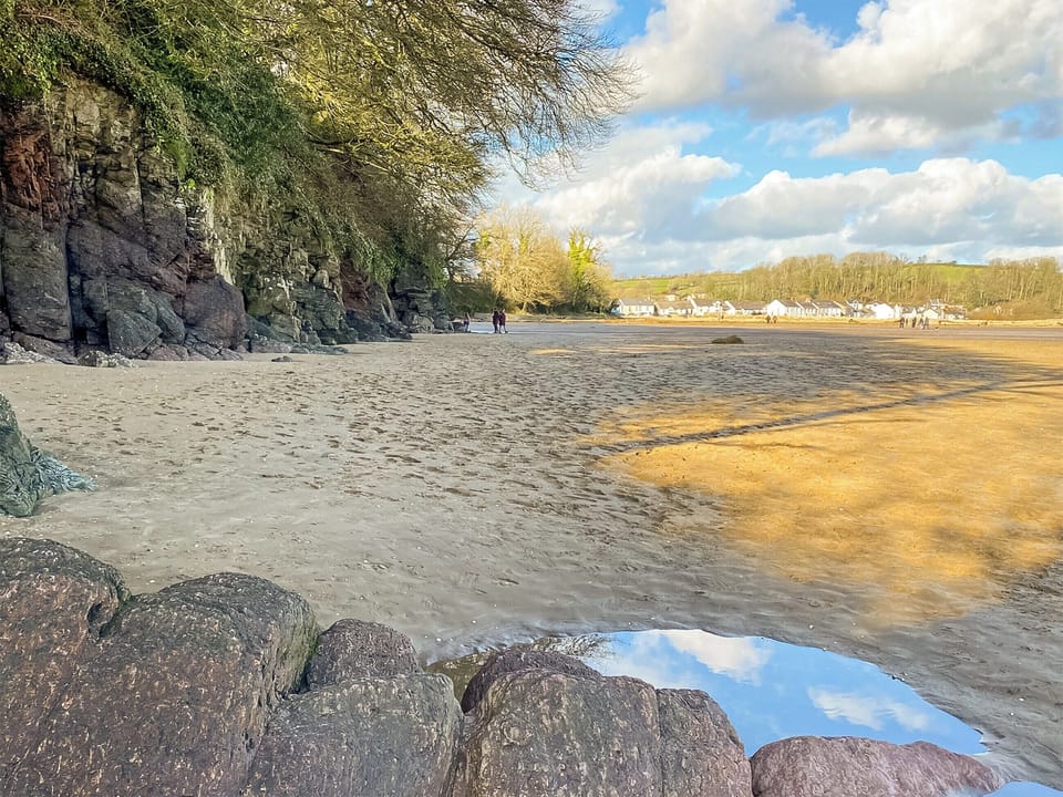Surrounding area | Robin Cottage - Maesydderwen Holiday Cottages, Llandeilo