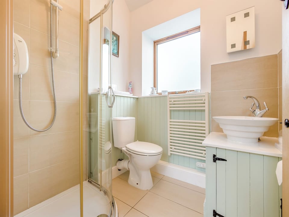 Shower room | The Old Stables - Emmock Farm Cottages, Tealing, near Dundee